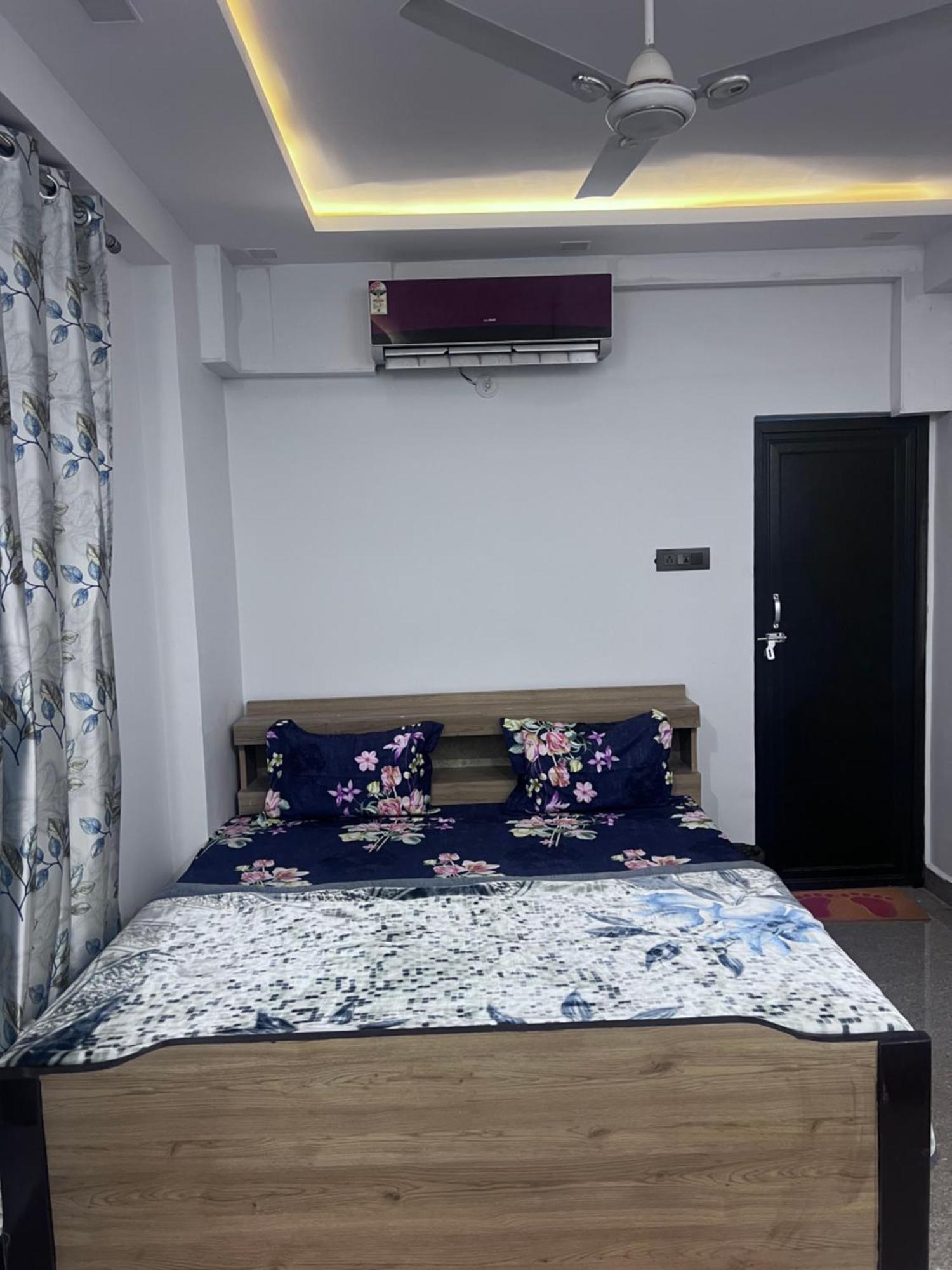 J K Apartment Allāhābād Junction エクステリア 写真