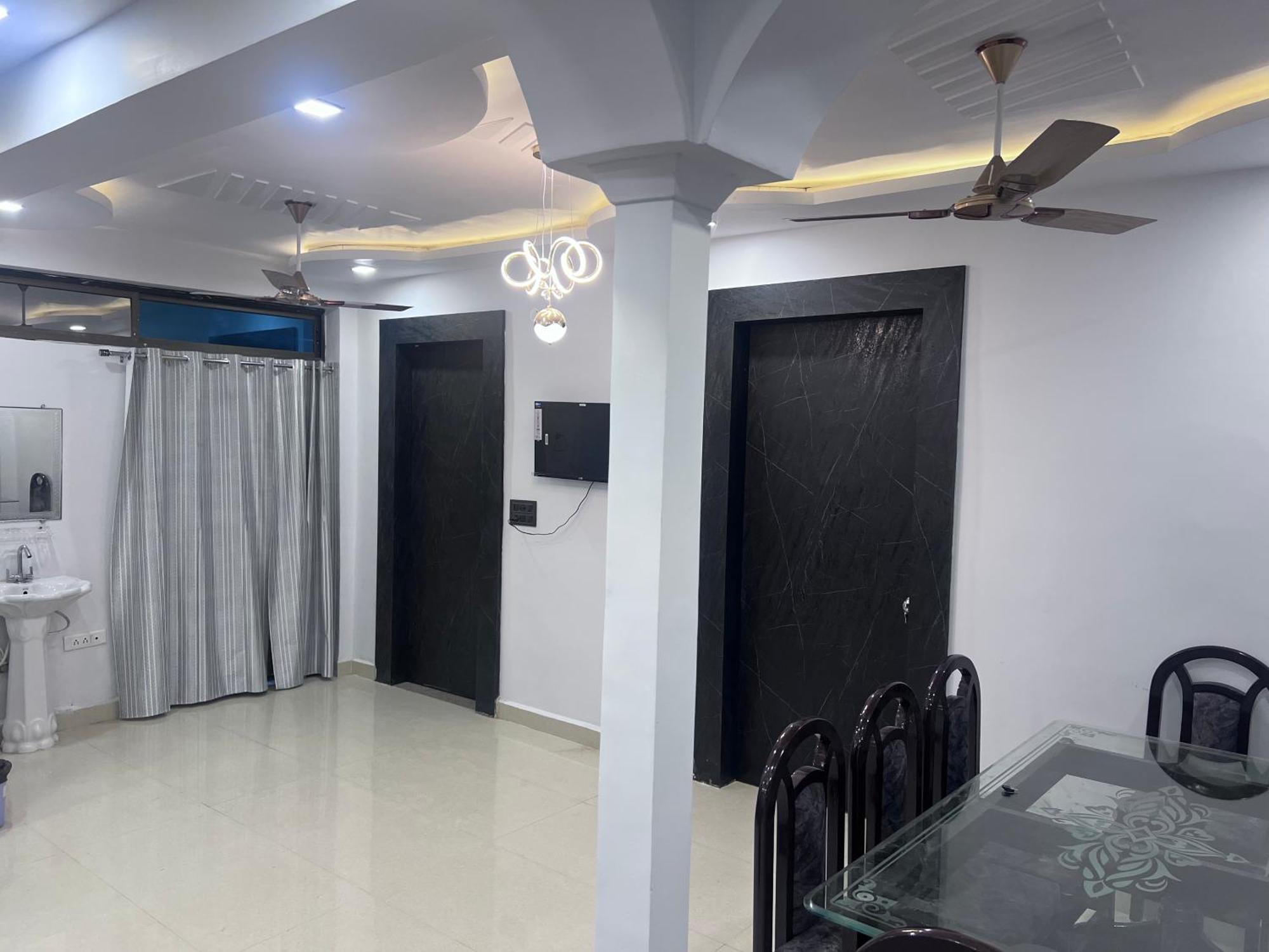 J K Apartment Allāhābād Junction エクステリア 写真
