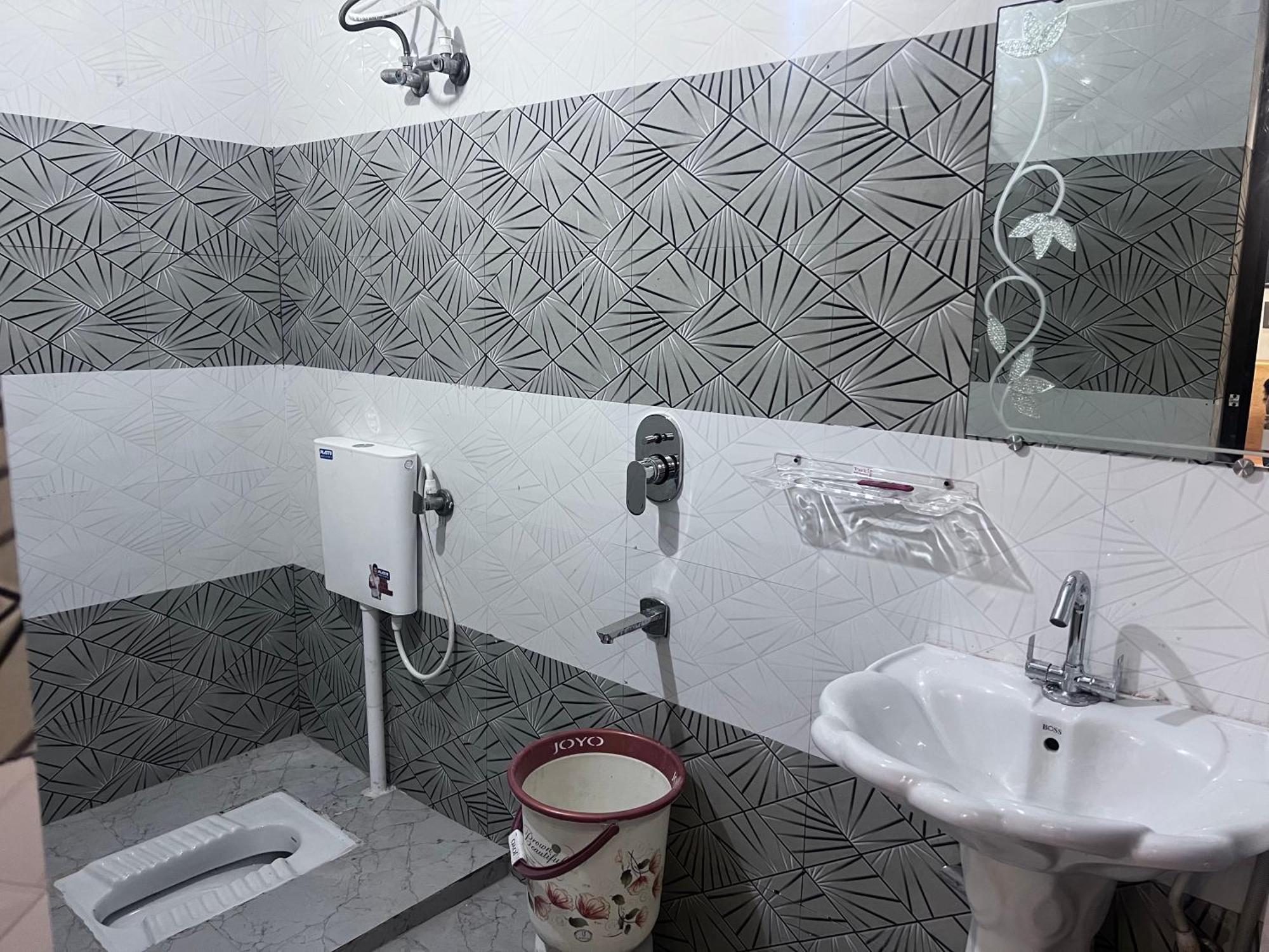 J K Apartment Allāhābād Junction エクステリア 写真